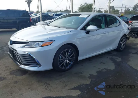 2024 Toyota Camry Hybrid Xle z USA, uszkodzony, nr VIN 4T1F31AK7RU631353